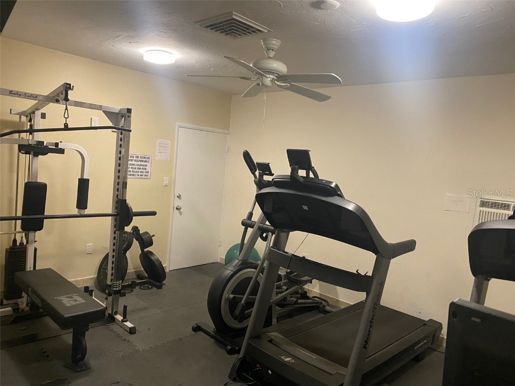 2763 Woodgate Lane #208 Sarasota FL 34231 A4641855 image24