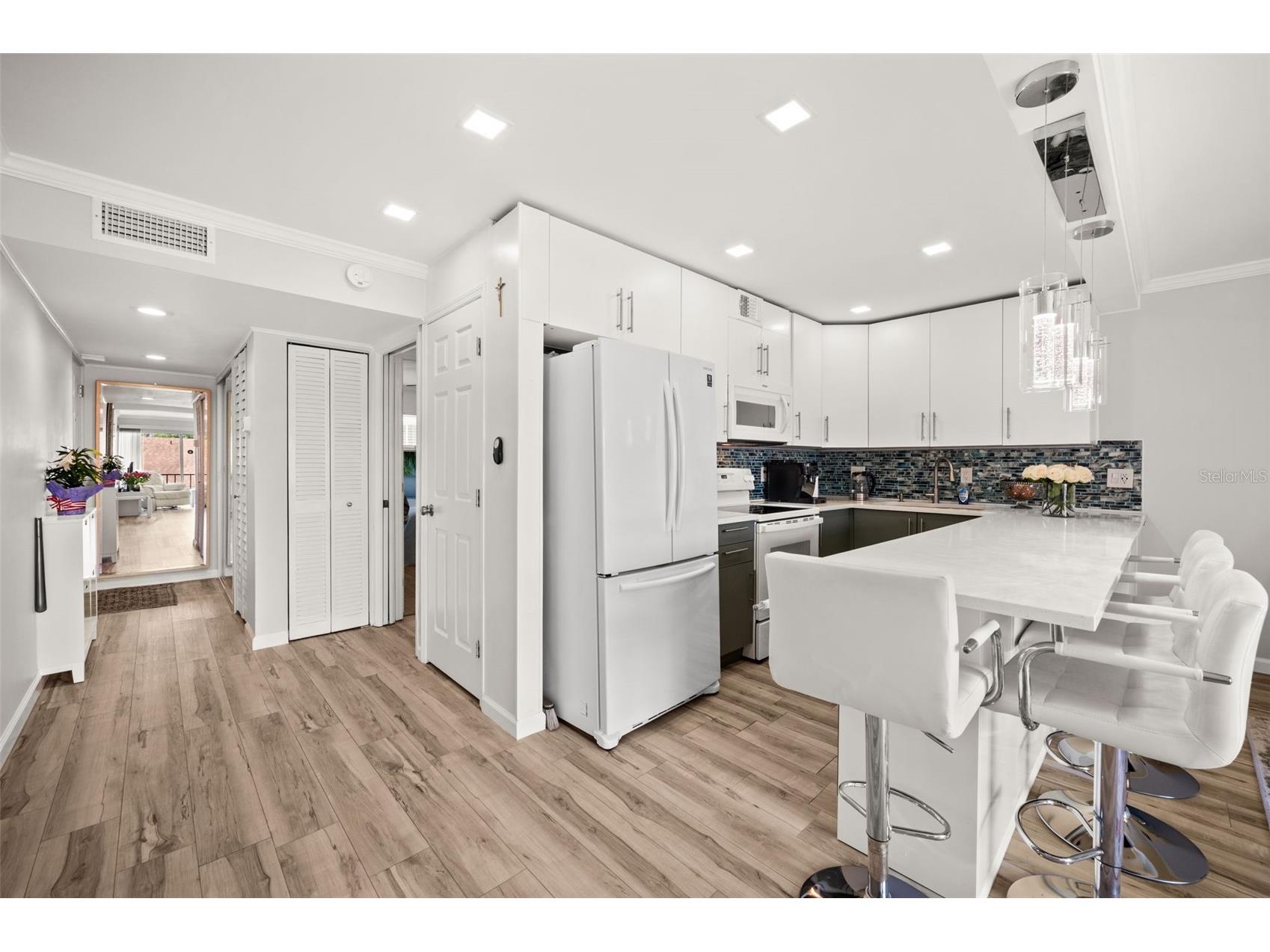 2763 Woodgate Lane #301 Sarasota FL 34231 N6143851 image10