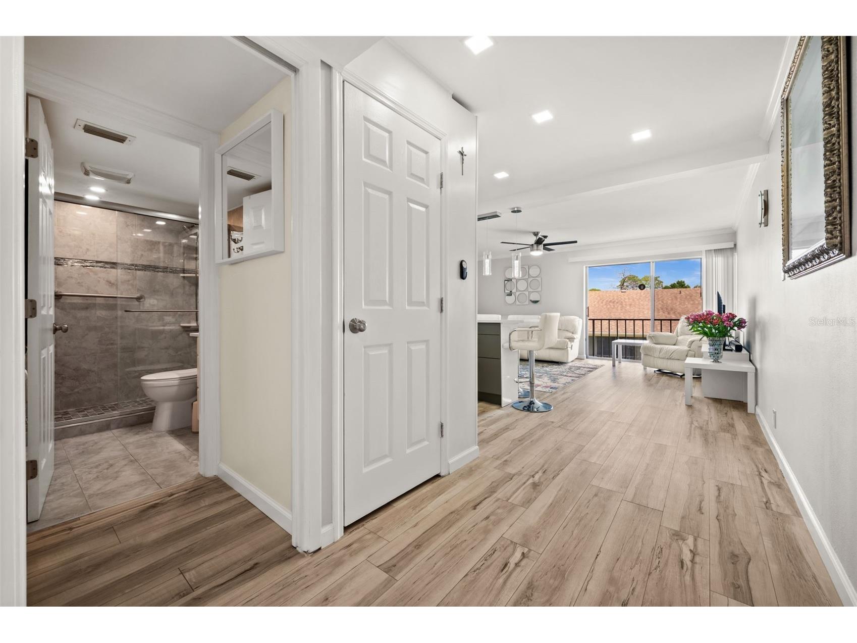 2763 Woodgate Lane #301 Sarasota FL 34231 N6143851 image17
