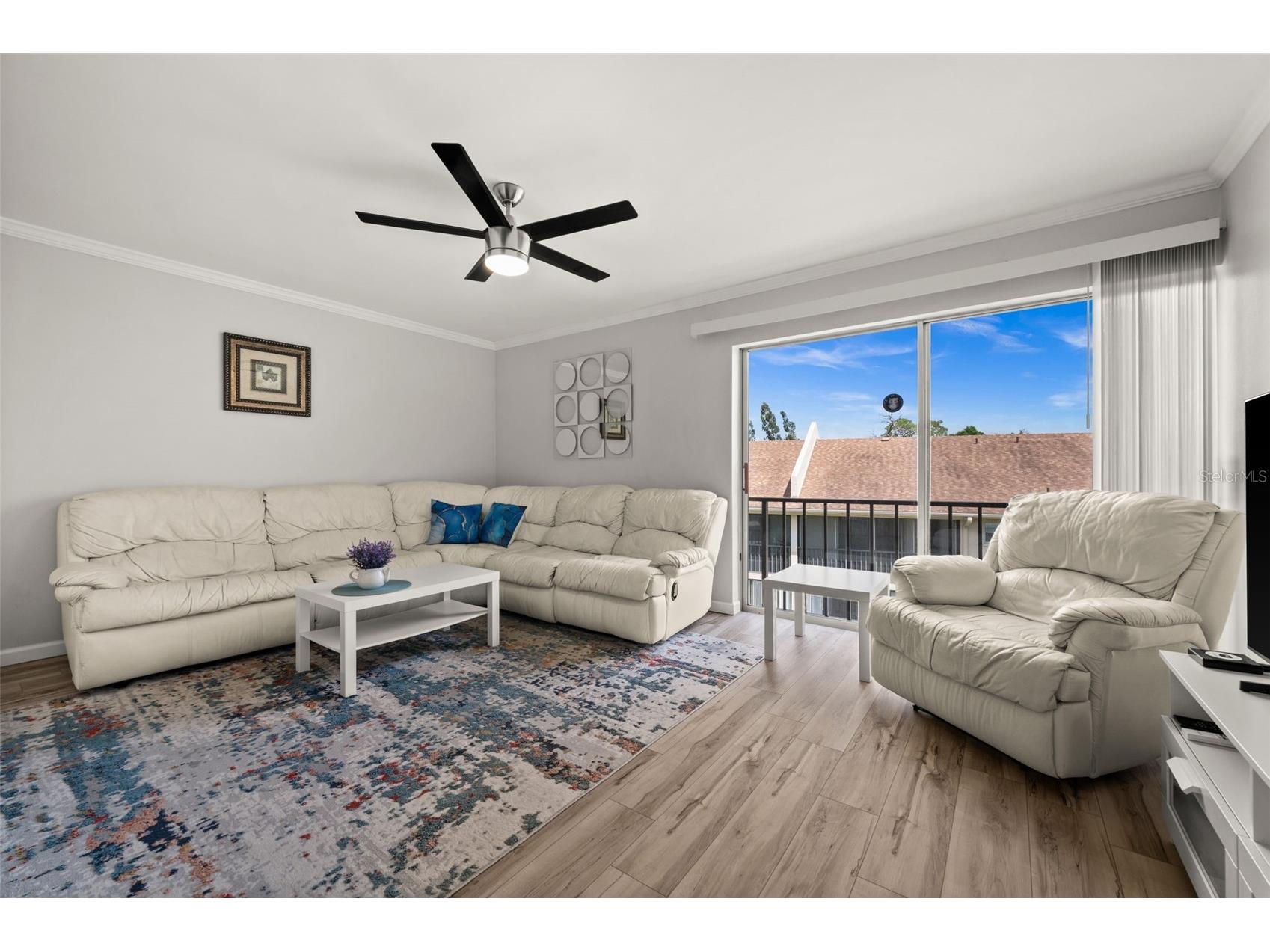 2763 Woodgate Lane #301 Sarasota FL 34231 N6143851 image5