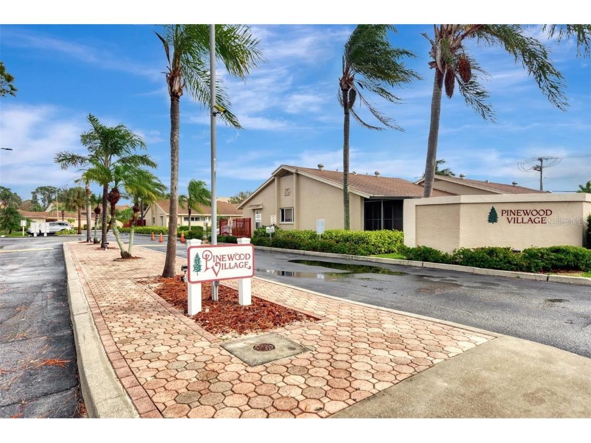 2763 Woodgate Lane #309 Sarasota FL 34231 A4581917 image1