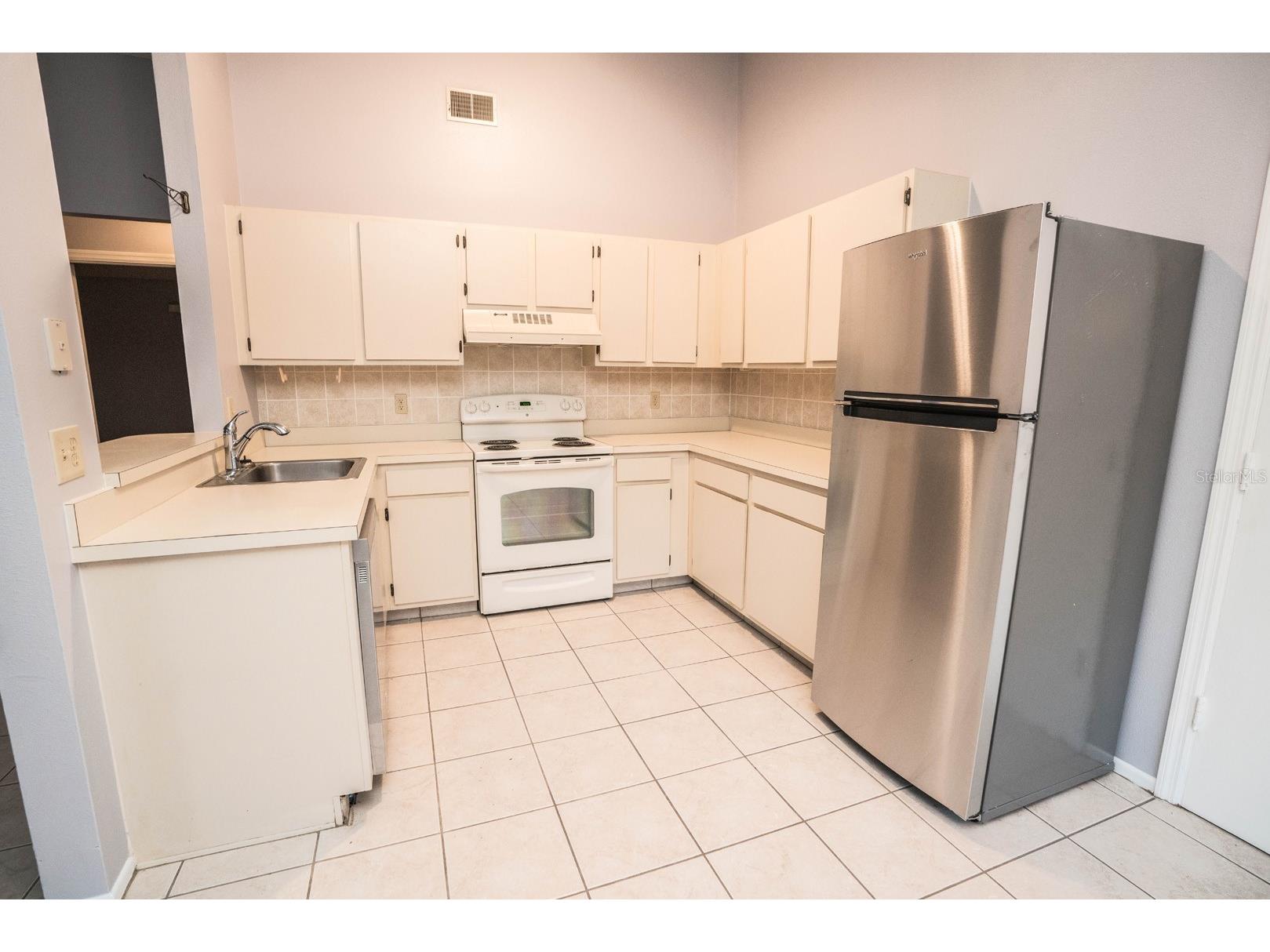 2764 Kavalier Drive Palm Harbor FL 34684 TB8514484 image5
