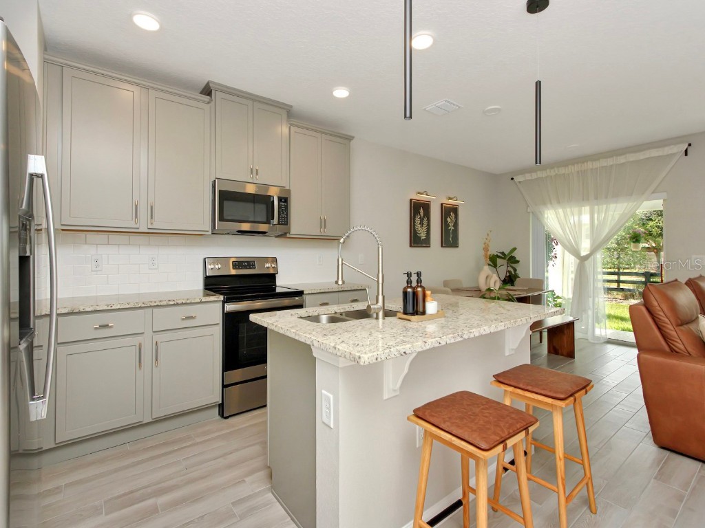 2766 Narcoossee Commons Way Saint Cloud FL 34771 O6353340 image3