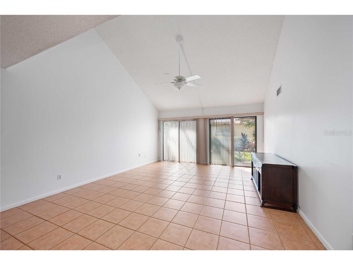 2767 Horseshoe Court #Q-3 Sarasota FL 34235 A4670247 image10