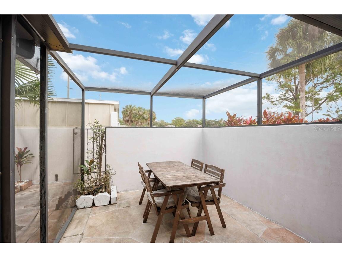 2767 Horseshoe Court #Q-3 Sarasota FL 34235 A4670247 image15