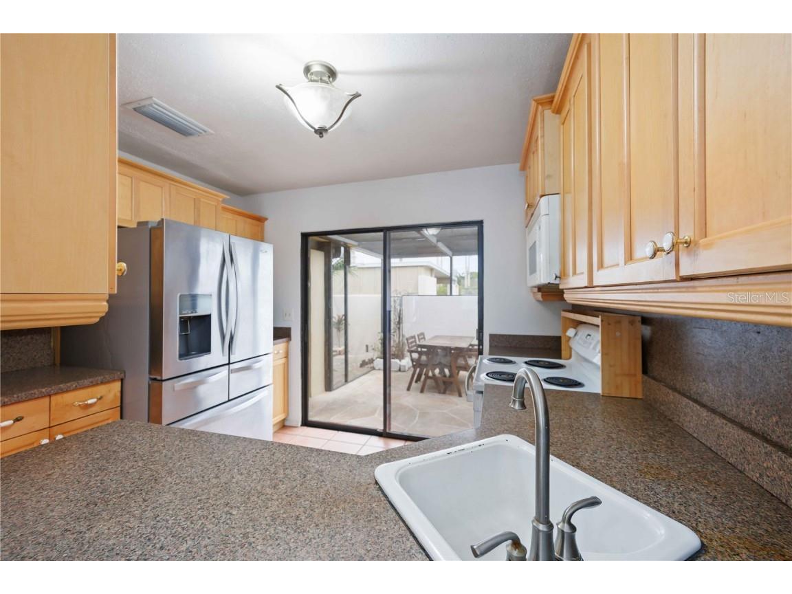 2767 Horseshoe Court #Q-3 Sarasota FL 34235 A4670247 image17