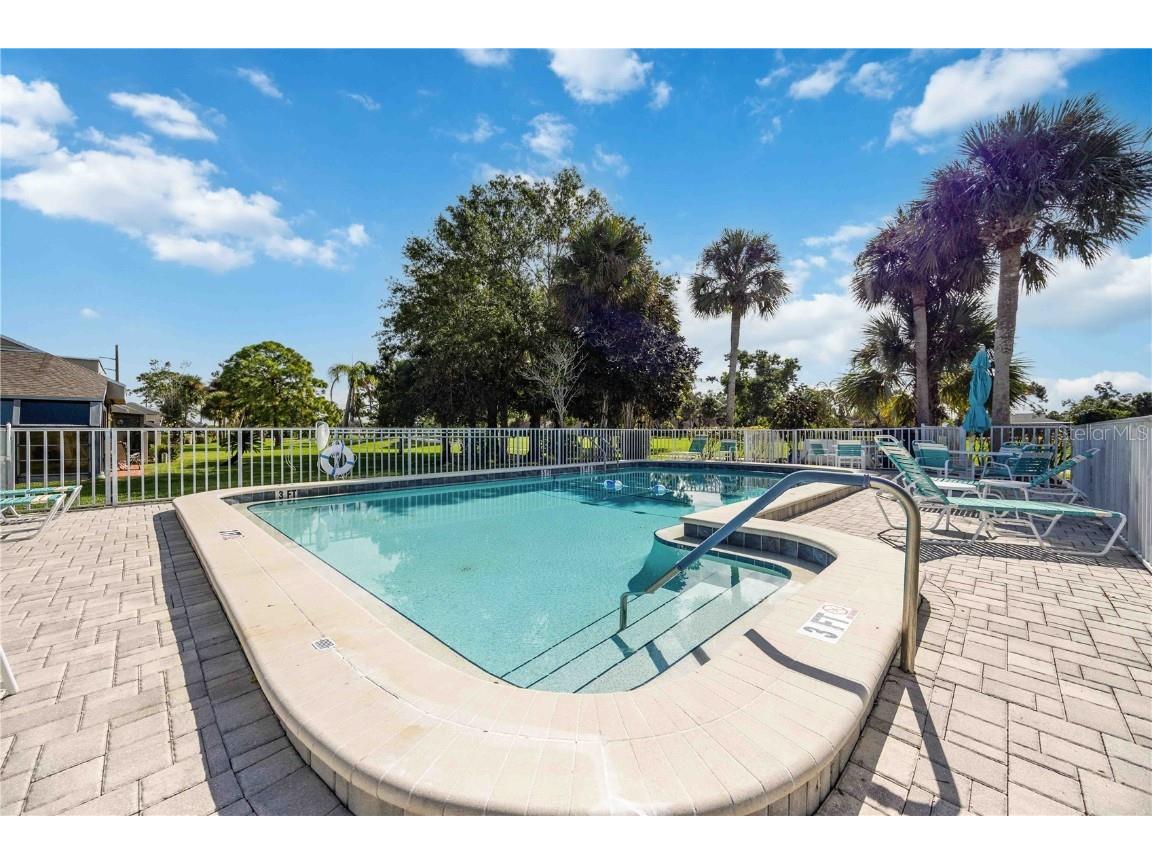 2767 Horseshoe Court #Q-3 Sarasota FL 34235 A4670247 image38