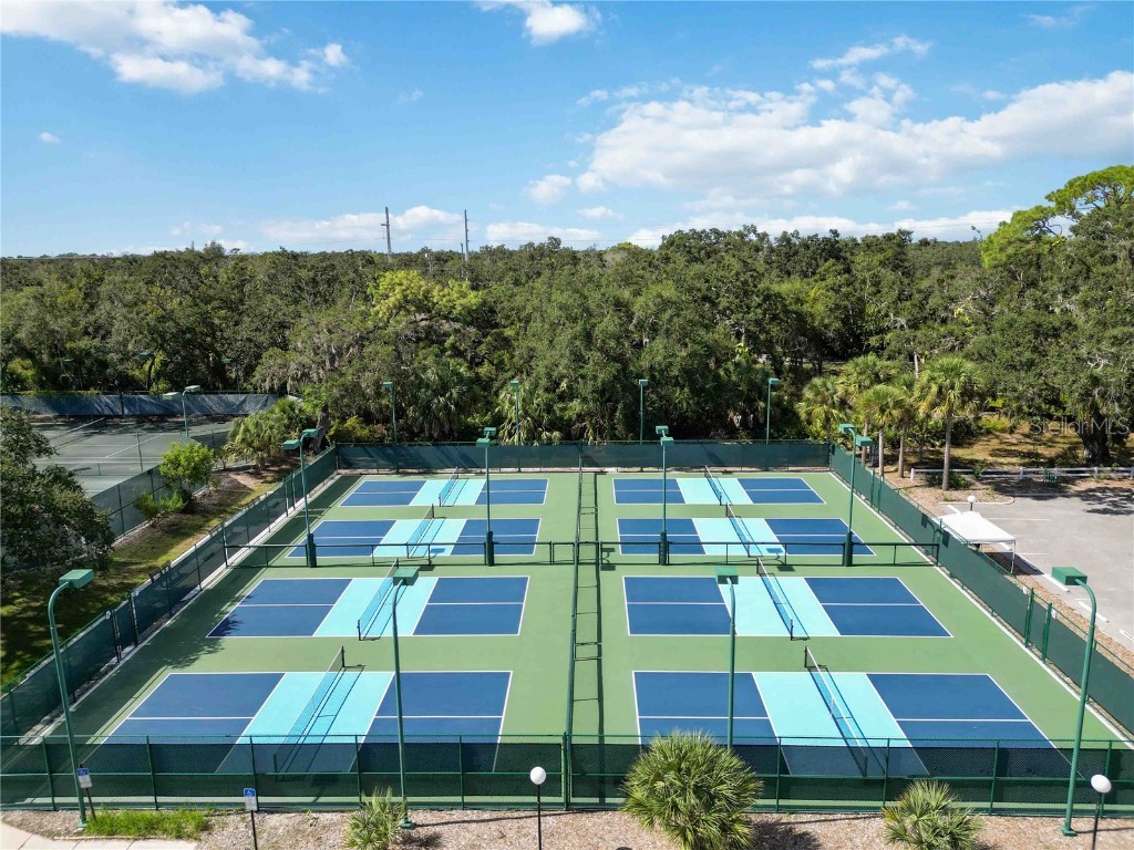 2767 Horseshoe Court #Q-3 Sarasota FL 34235 A4670247 image41