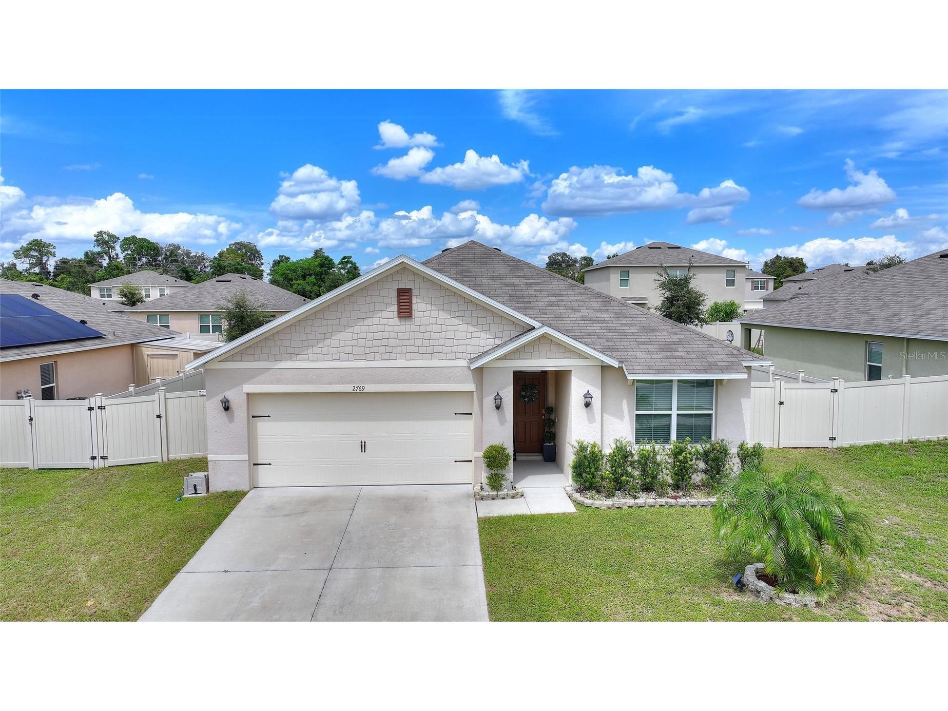 2769 Grand Central Avenue Tavares FL 32778 O6341536 image1