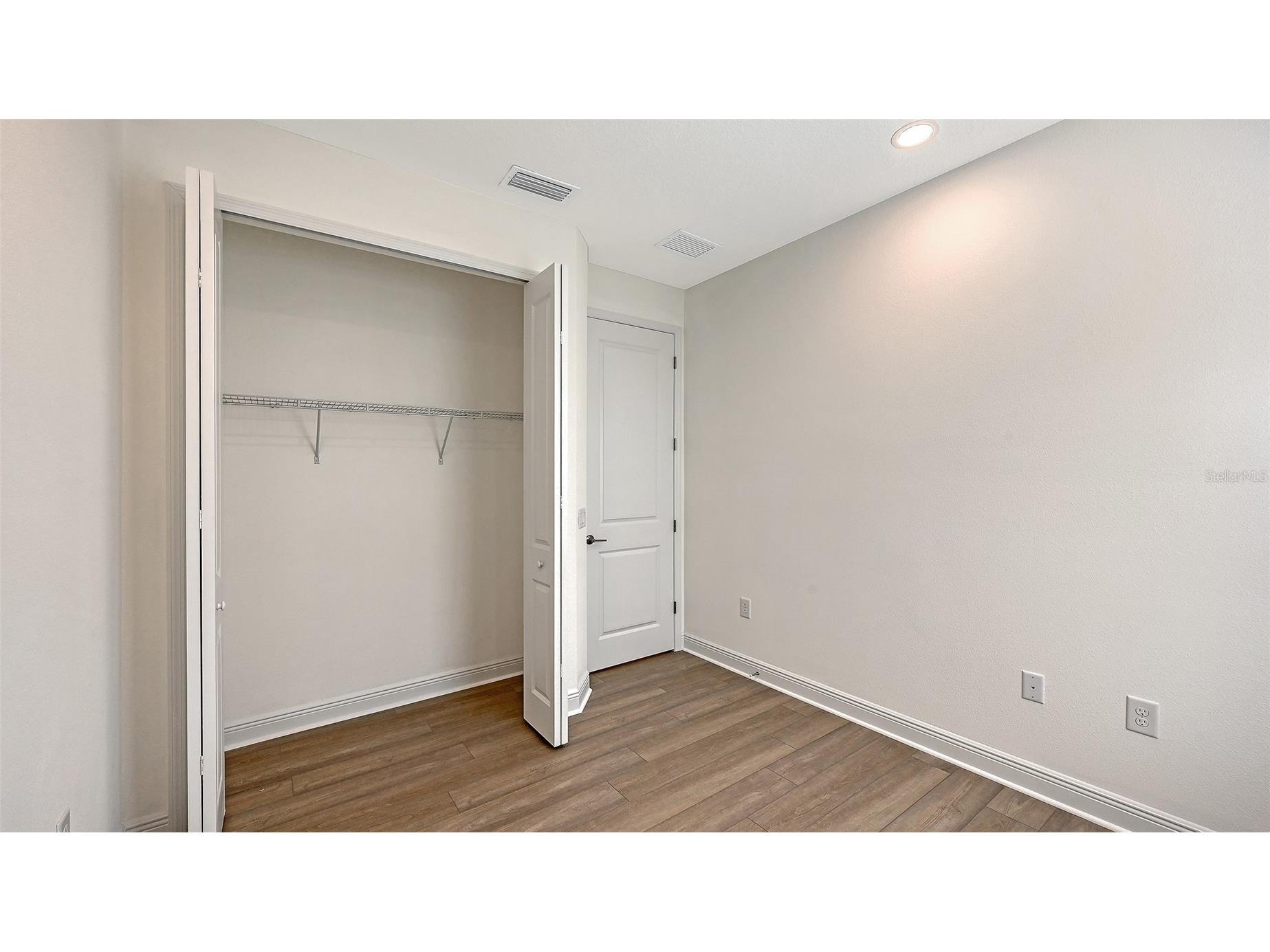 277 Potenza Loop North Venice FL 34275 A4665436 image16