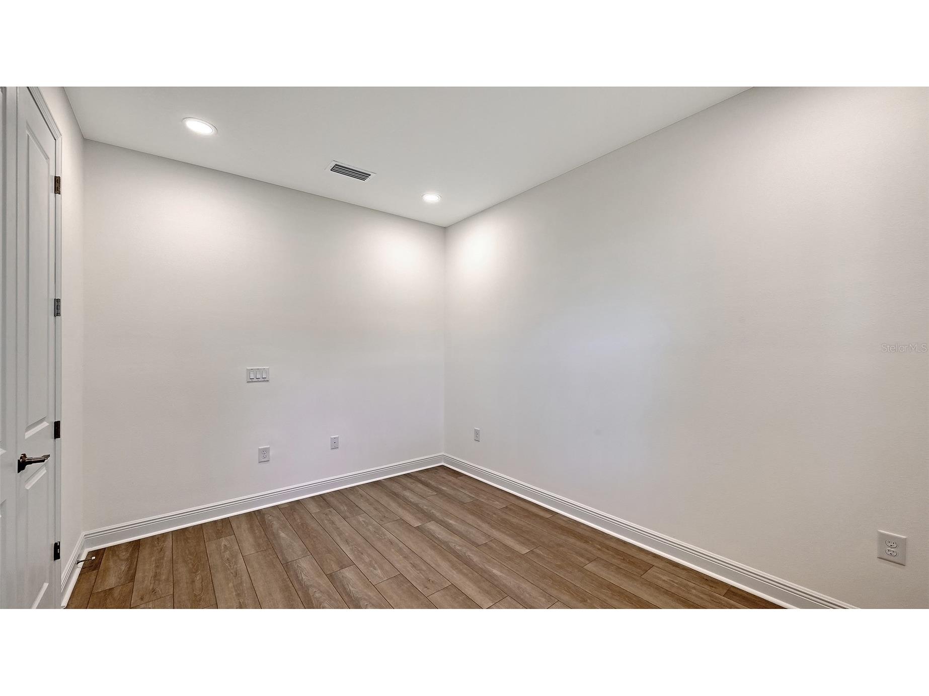 277 Potenza Loop North Venice FL 34275 A4665436 image25