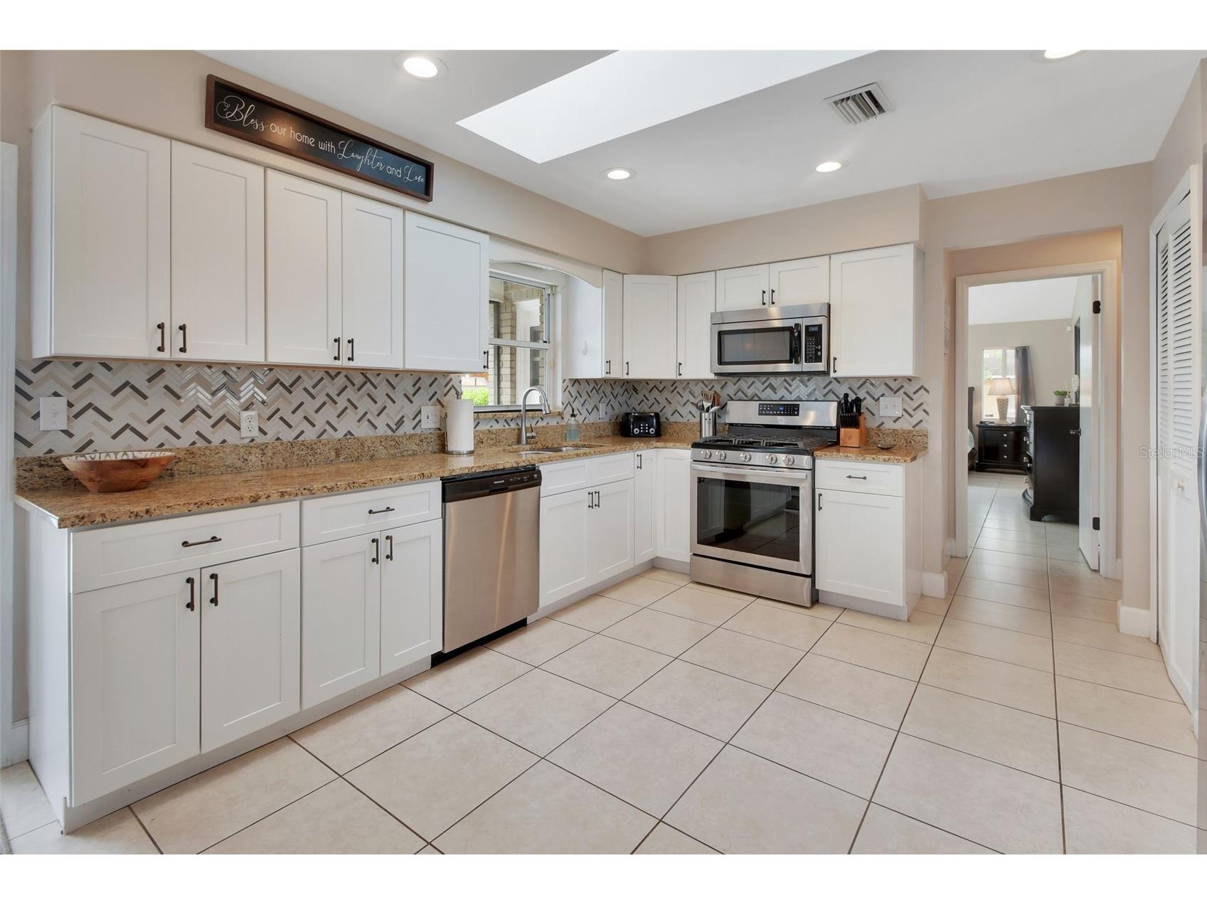 2771 Maldive Court Deltona FL 32738 - Louise Lake V4948436 image13