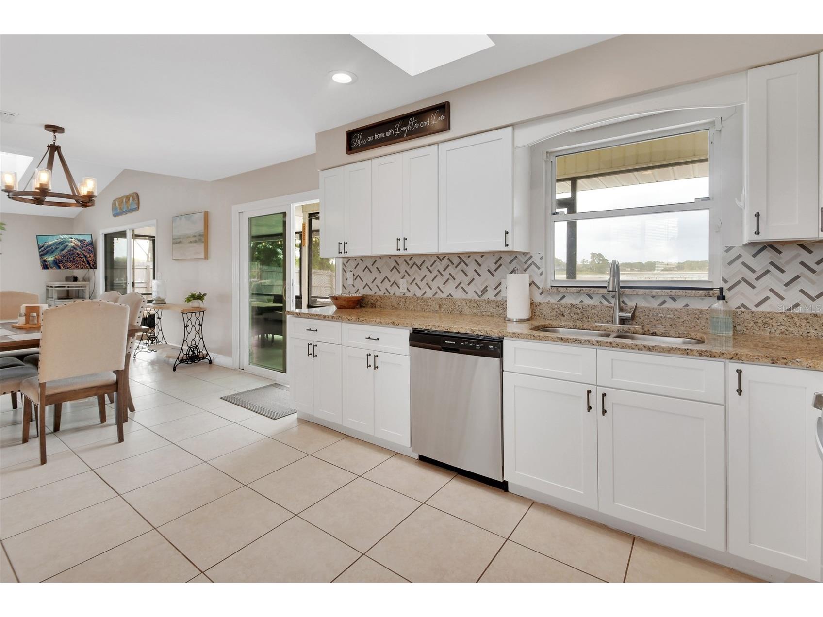 2771 Maldive Court Deltona FL 32738 - Louise Lake V4948436 image14