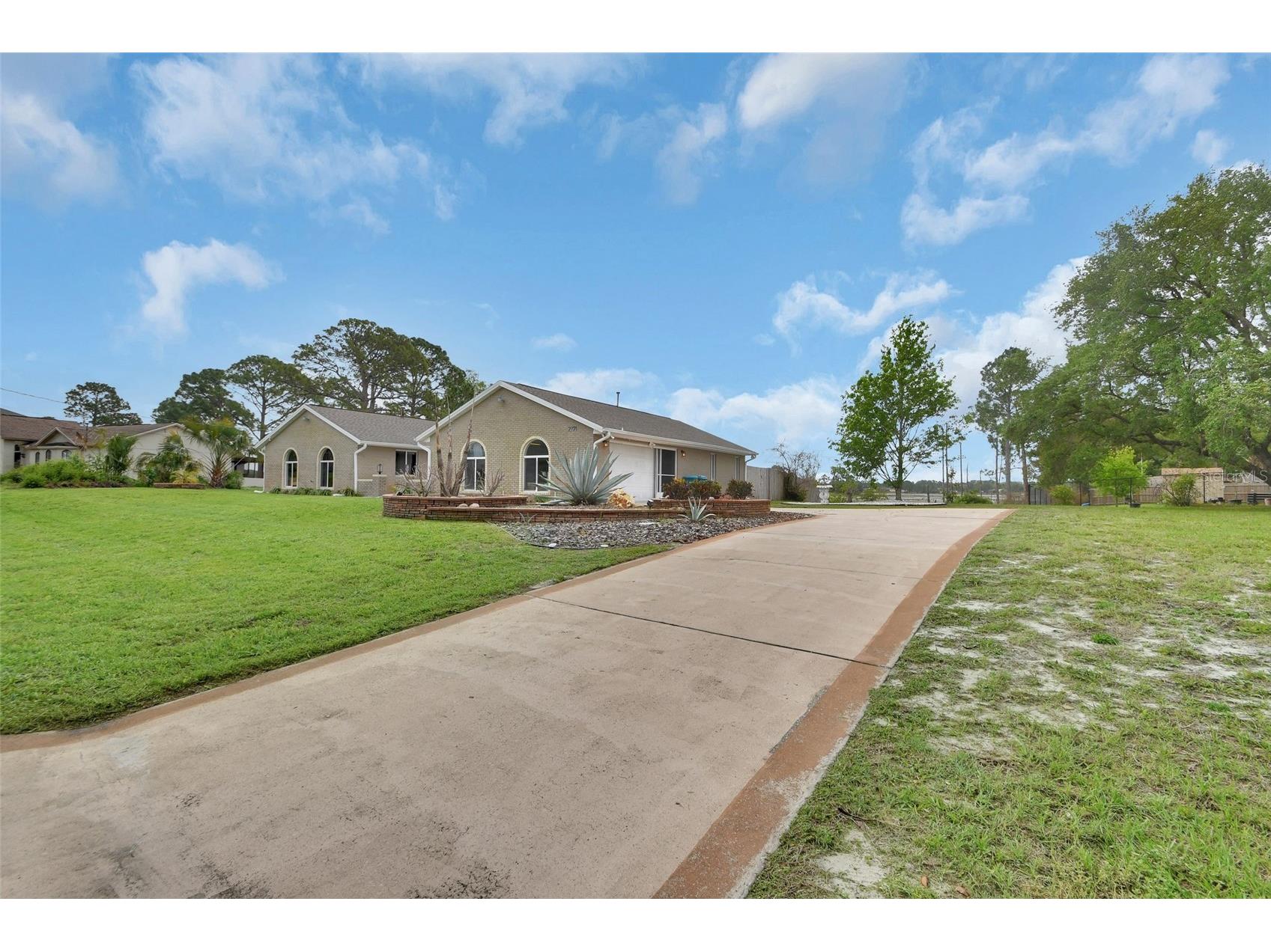 2771 Maldive Court Deltona FL 32738 - Louise Lake V4948436 image5