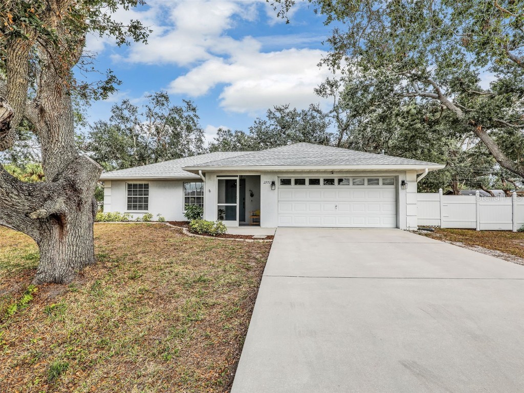 2771 Siesta Drive Venice FL 34293 C7504602 image1