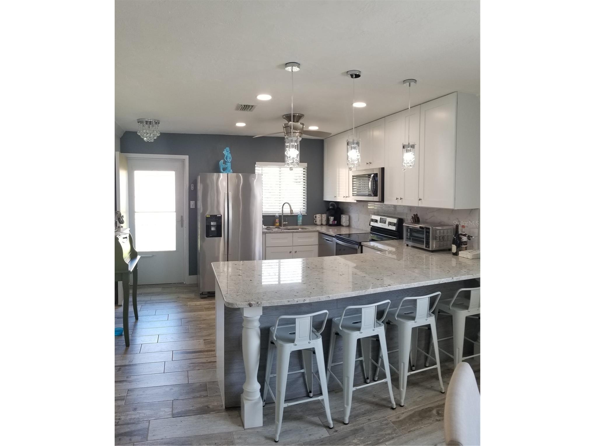 2772 Woodgate Lane #28 Sarasota FL 34231 A4695919 image7