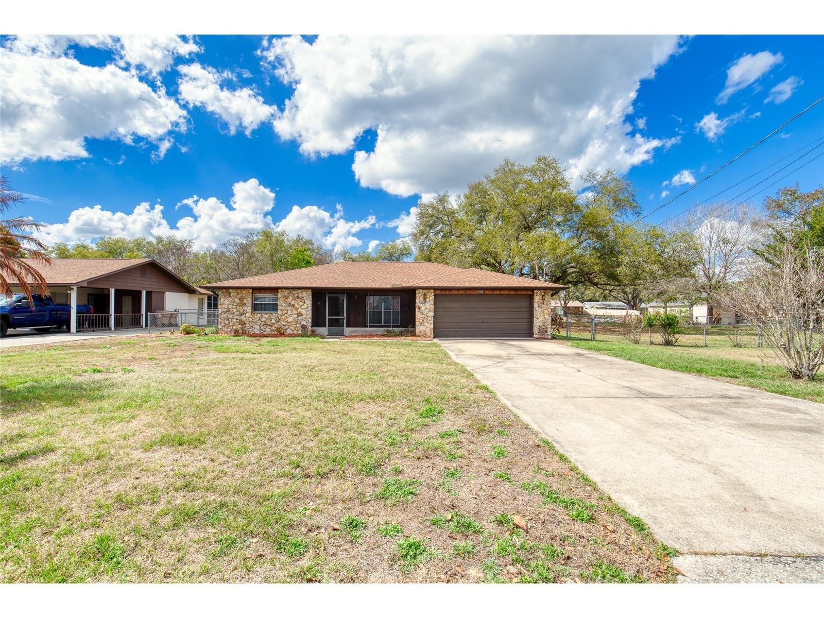 27727 Lois Drive Tavares FL 32778 V4947831 image3