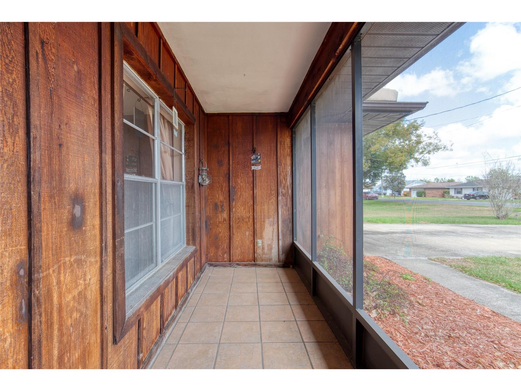 27727 Lois Drive Tavares FL 32778 V4947831 image5