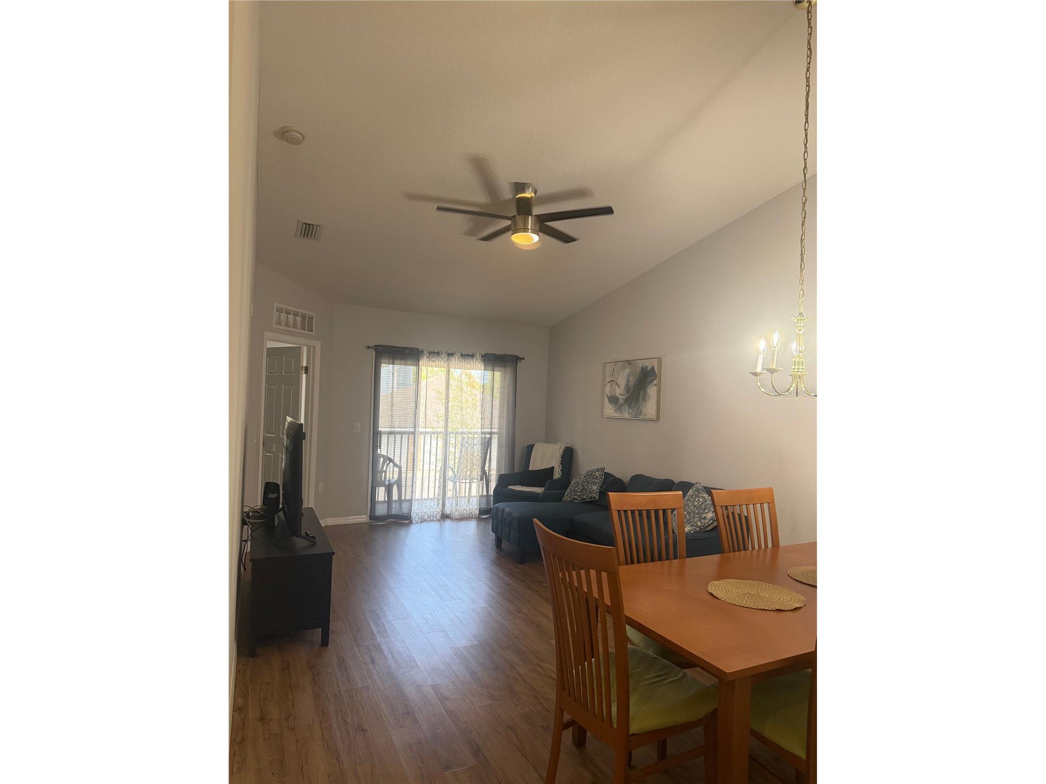 2774 Club Cortile Cir #B Kissimmee FL 34746 S5146598 image7