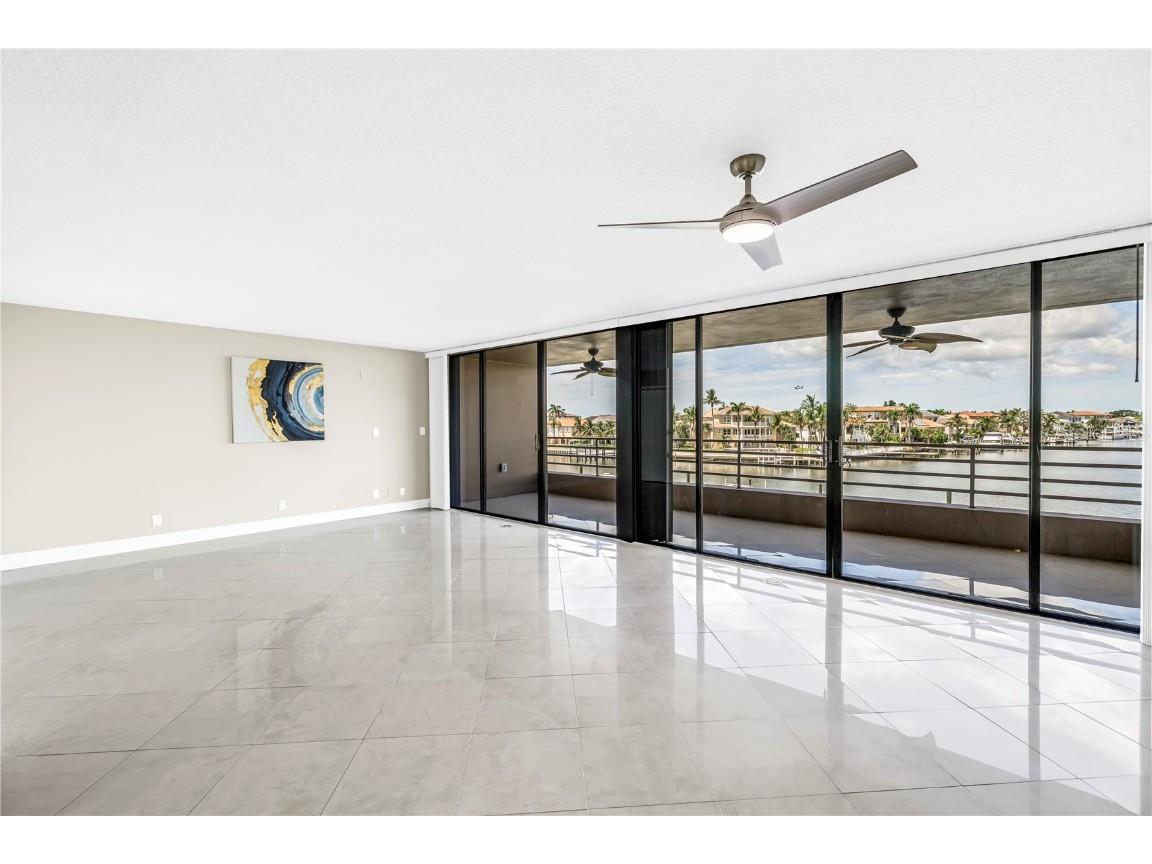 2775 Kipps Colony Drive S #204 Saint Petersburg FL 33707 - BOCA CIEGA BAY TB8435021 image14