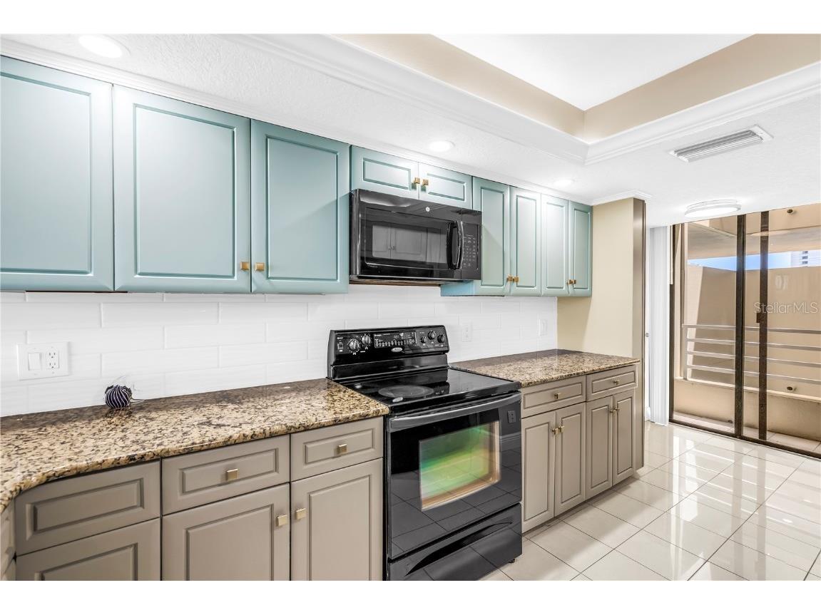 2775 Kipps Colony Drive S #204 Saint Petersburg FL 33707 - BOCA CIEGA BAY TB8435021 image22