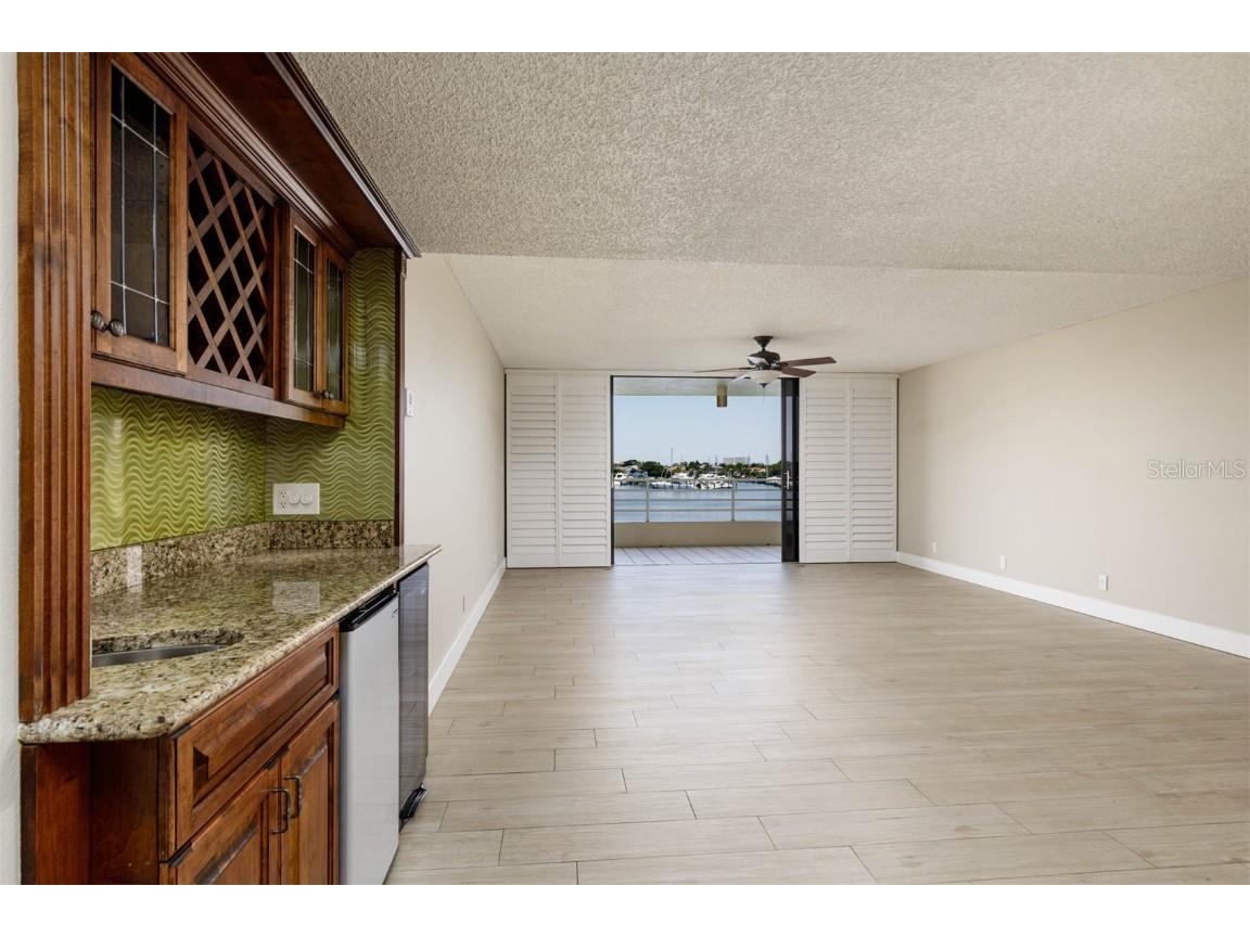2775 Kipps Colony Drive S #205 Saint Petersburg FL 33707 TB8411227 image12
