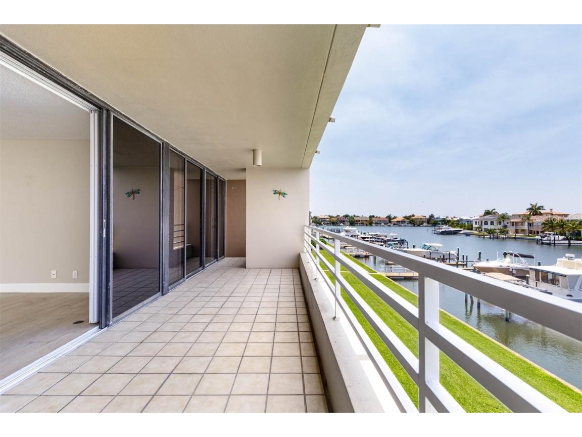 2775 Kipps Colony Drive S #205 Saint Petersburg FL 33707 TB8411227 image23