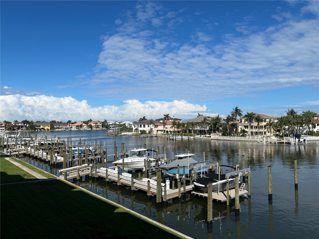 2775 Kipps Colony Drive S #205 Saint Petersburg FL 33707 TB8411227 image33