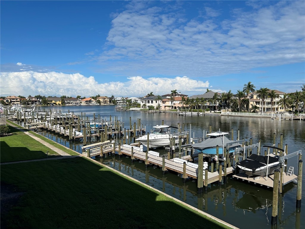 2775 Kipps Colony Drive S #205 Saint Petersburg FL 33707 TB8411227 image39