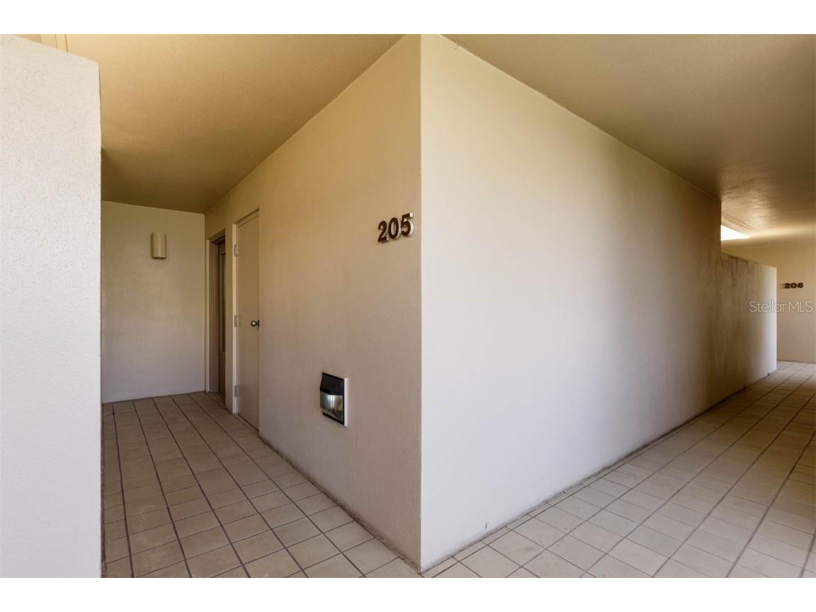 2775 Kipps Colony Drive S #205 Saint Petersburg FL 33707 TB8411227 image4