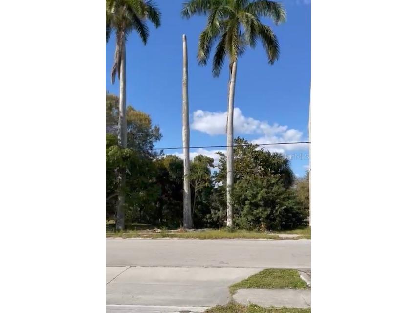 2775 Market Street Fort Myers FL 33916 T3362163 image1