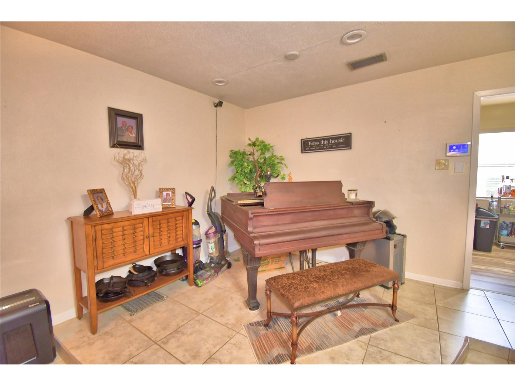 2779 Robinwood Drive Clearwater FL 33759 TB8503999 image10