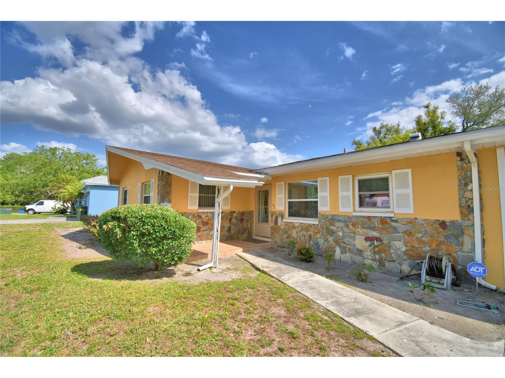 2779 Robinwood Drive Clearwater FL 33759 TB8503999 image2