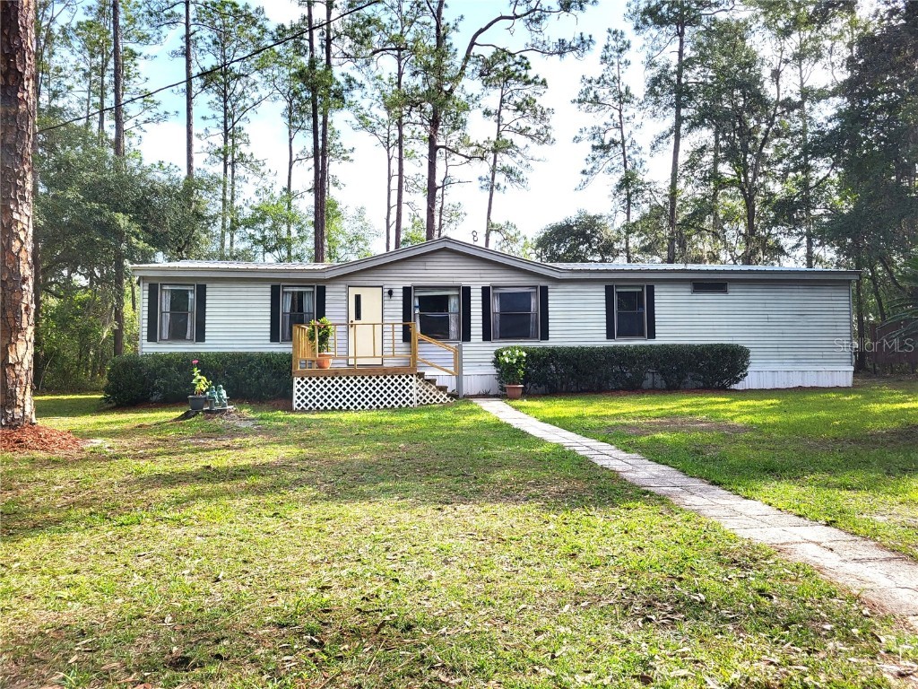 278 Blue Lake Drive Hawthorne FL 32640 - Blue Lake OM659179 image1