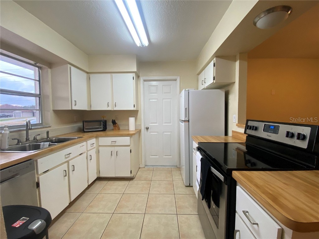 278 Boundary Boulevard #B Rotonda West FL 33947 O6350592 image5