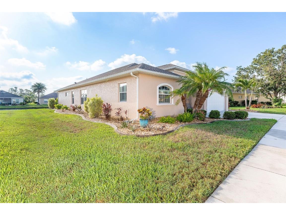 278 Crystal River Drive Englewood FL 34223 D6142457 image1