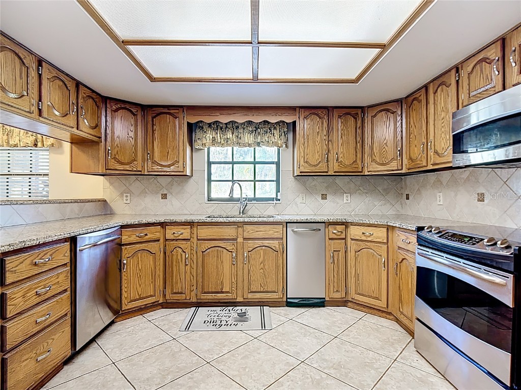 2780 E Sam Allen Road Plant City FL 33565 L4957488 image16