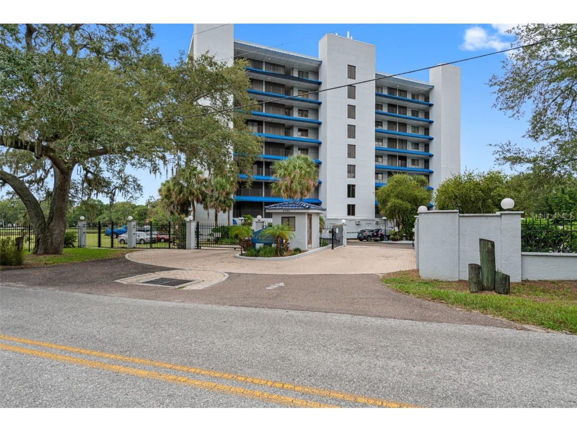 2780 N Riverside Drive #205 Tampa FL 33602 - HILLSBOROUGH RIVER T3478912 image1