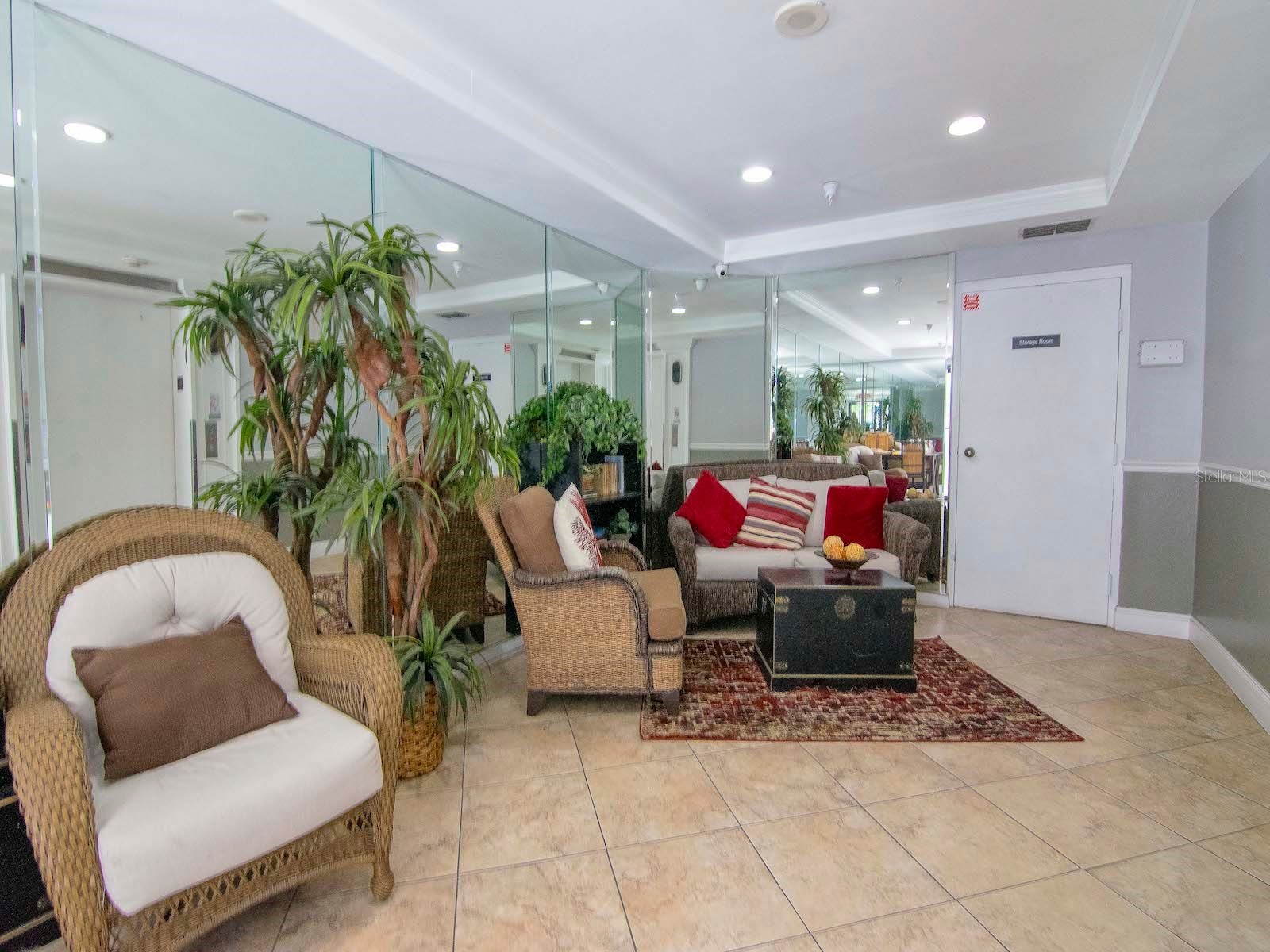 2780 N Riverside Drive #802 Tampa FL 33602 - HILLSBOROUGH TB8486393 image2