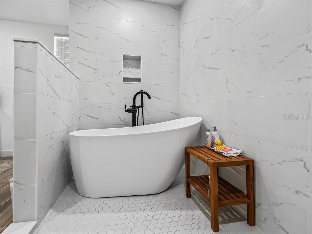 2780 NE 127th Place Anthony FL 32617 OM699876 image38