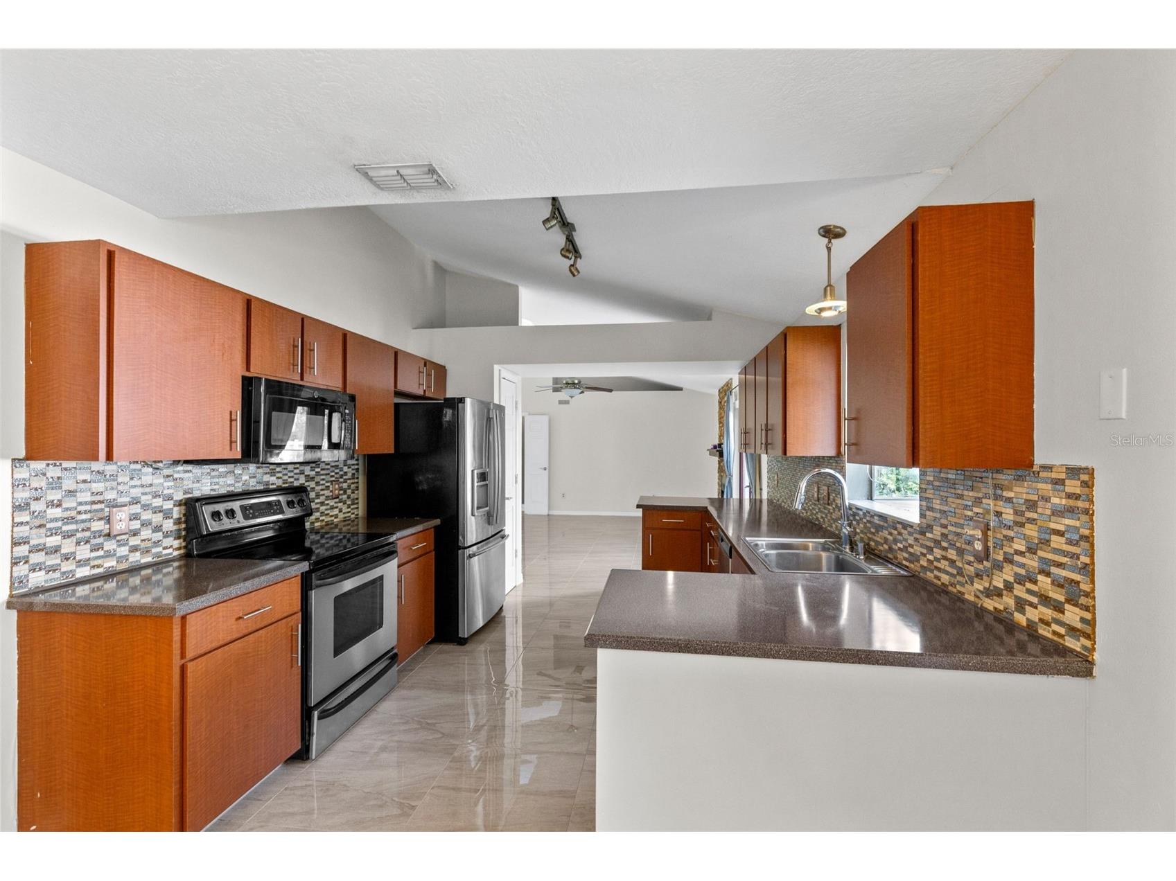 2780 Paseo Avenue Orlando FL 32805 O6421414 image11