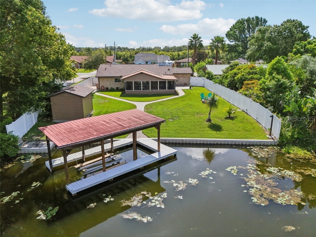 27805 Lois Drive Tavares FL 32778 - HARRIS CHAIN OF LAKES S5130049 image1