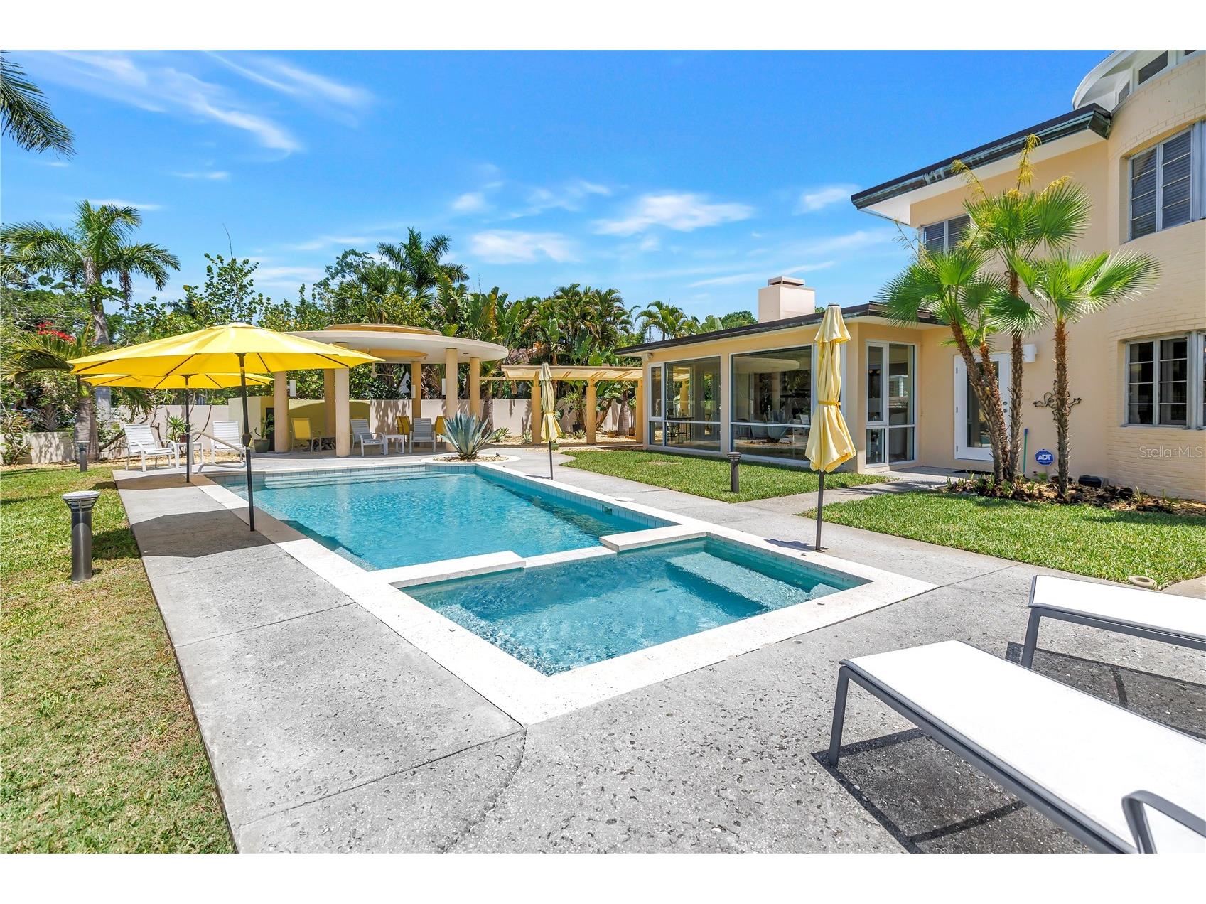 2781 Bayside Drive S Saint Petersburg FL 33705 - BIG BAYOU TB8508186 image3