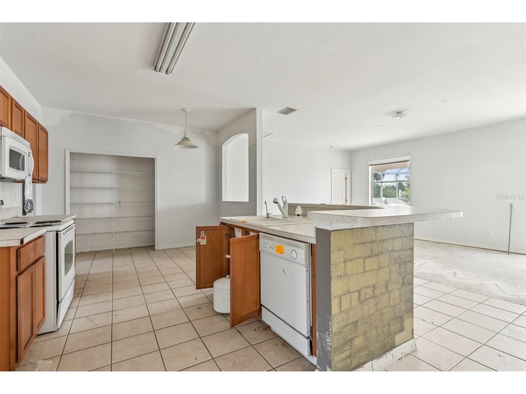 2781 Shady Avenue North Port FL 34286 A4548899 image16