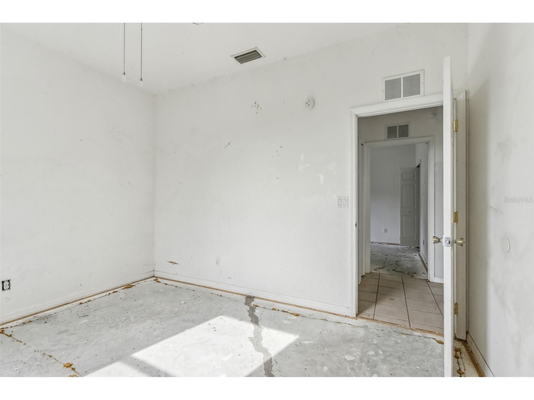 2781 Shady Avenue North Port FL 34286 A4548899 image40