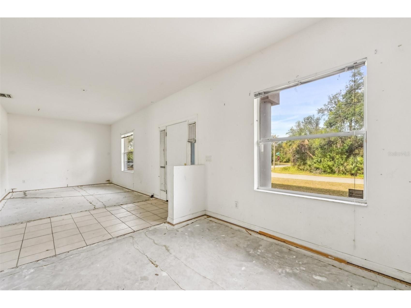 2781 Shady Avenue North Port FL 34286 A4548899 image8