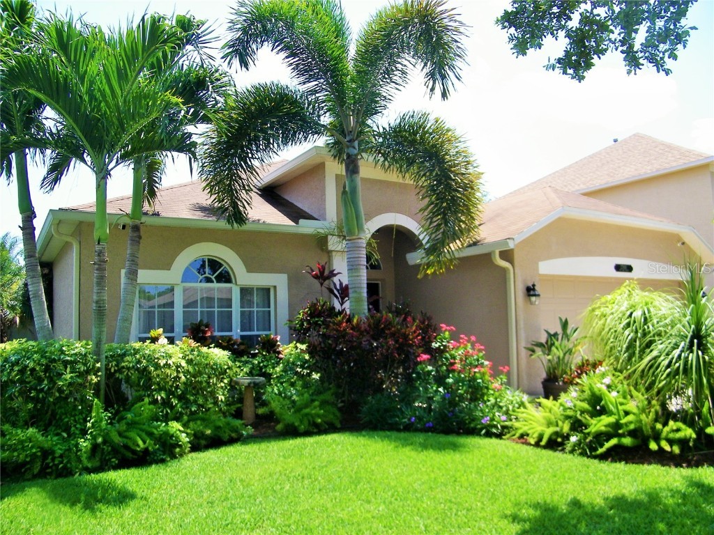 27810 Sky Lake Circle Wesley Chapel FL 33544 TB8402391 image1