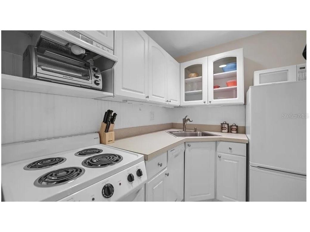 2782 Woodgate Lane #12 Sarasota FL 34231 A4689903 image11