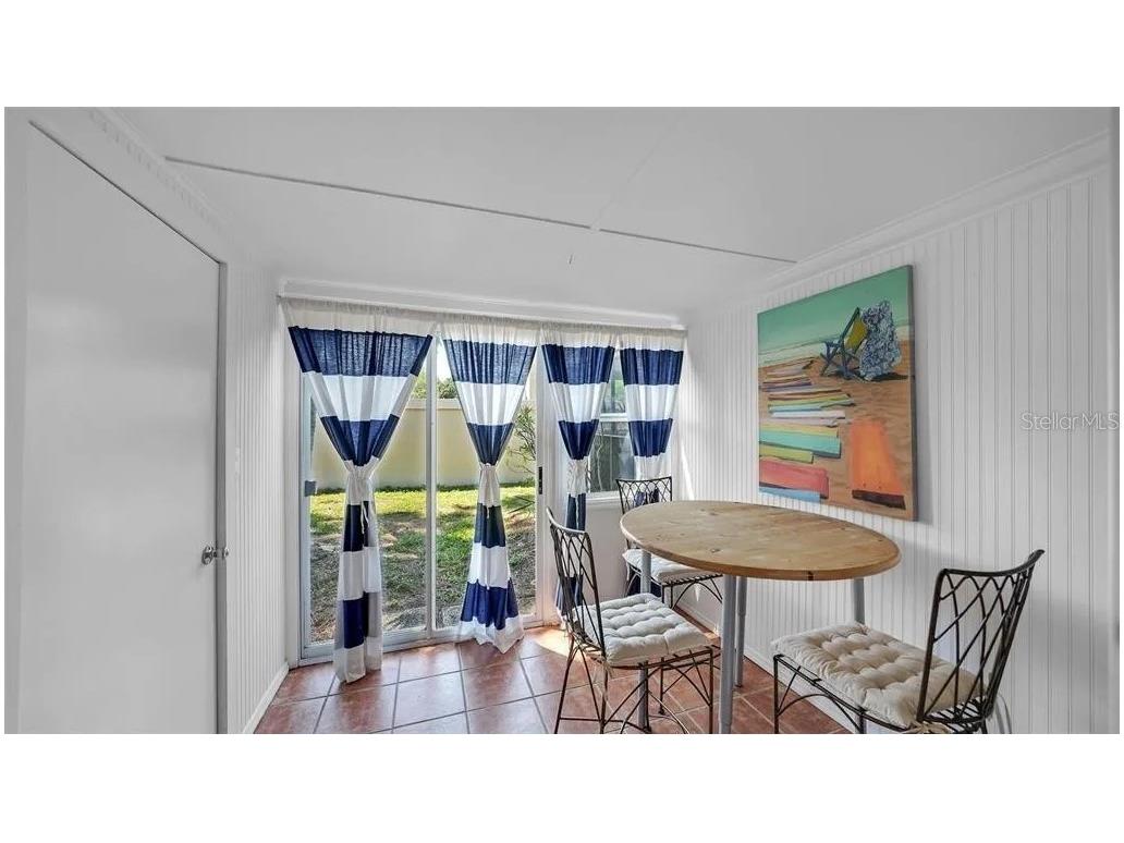 2782 Woodgate Lane #12 Sarasota FL 34231 A4689903 image9