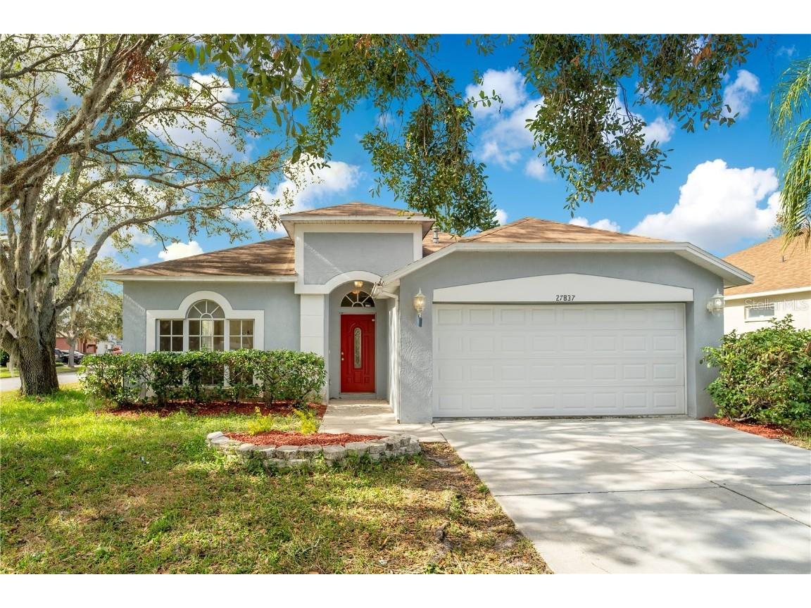 27837 Sky Lake Circle Wesley Chapel FL 33544 O6263844 image1